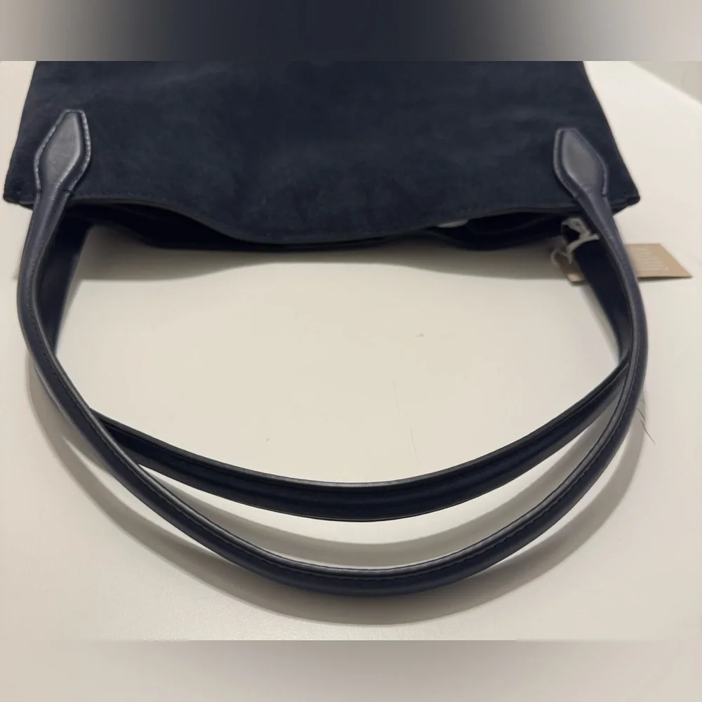 MADEWELL The Shopper Tote in Soft Grain Suede - Picture 12 of 16